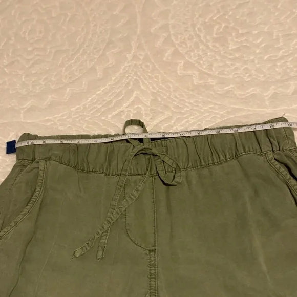 NWOT Sanctuary Green Tencel Joggers - Picture 8 of 9